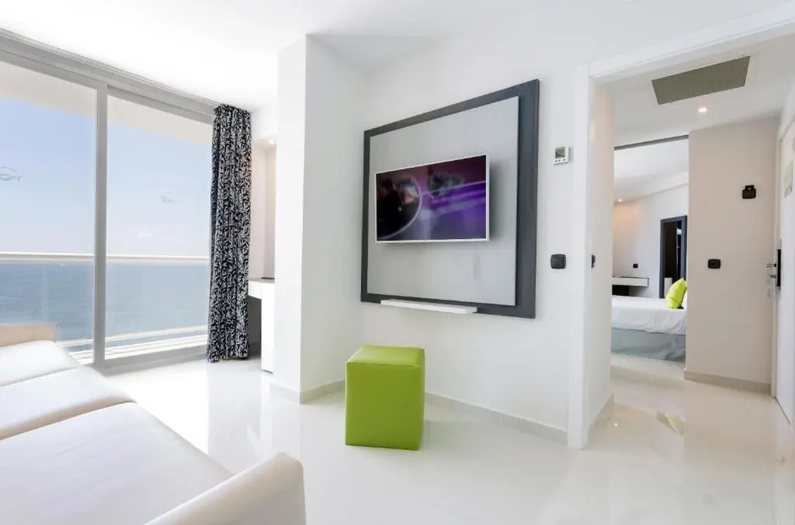 Отель The Ibiza Twiins 