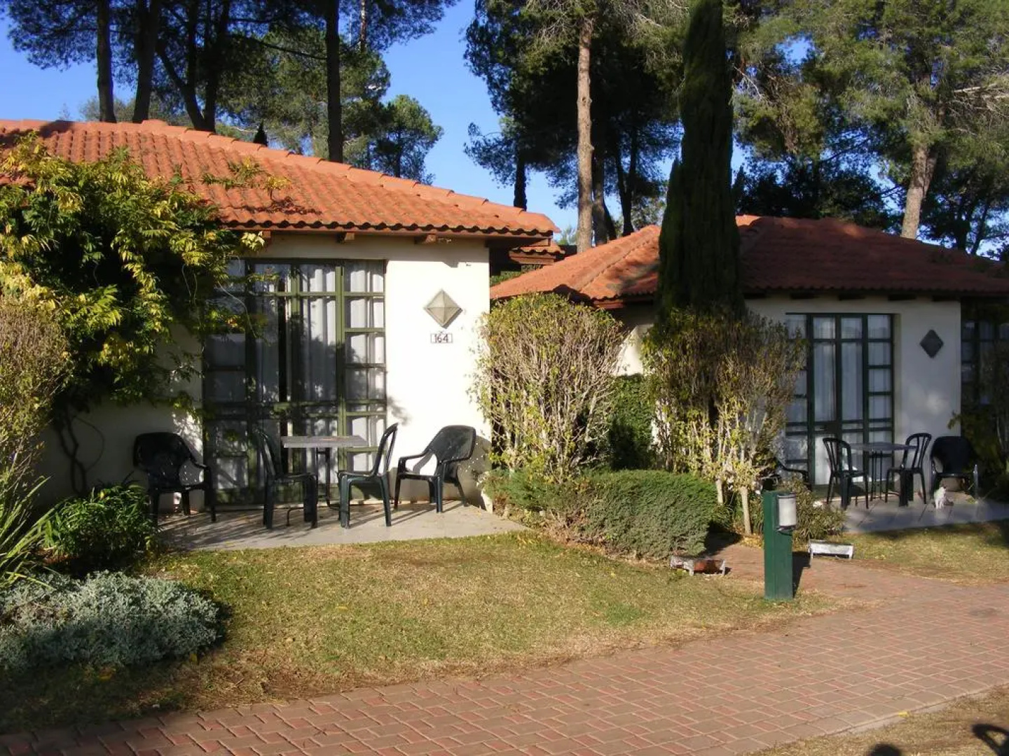 Shoresh Country Lodging