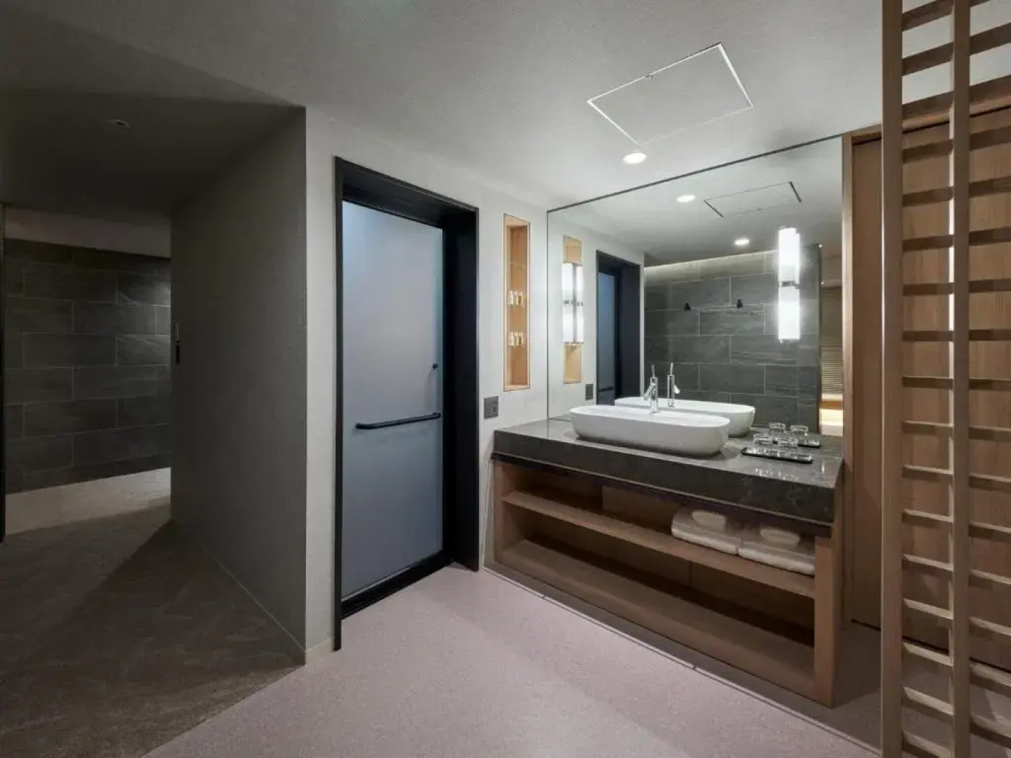 Отель Villa Fontaine Grand Tokyo - Shiodome