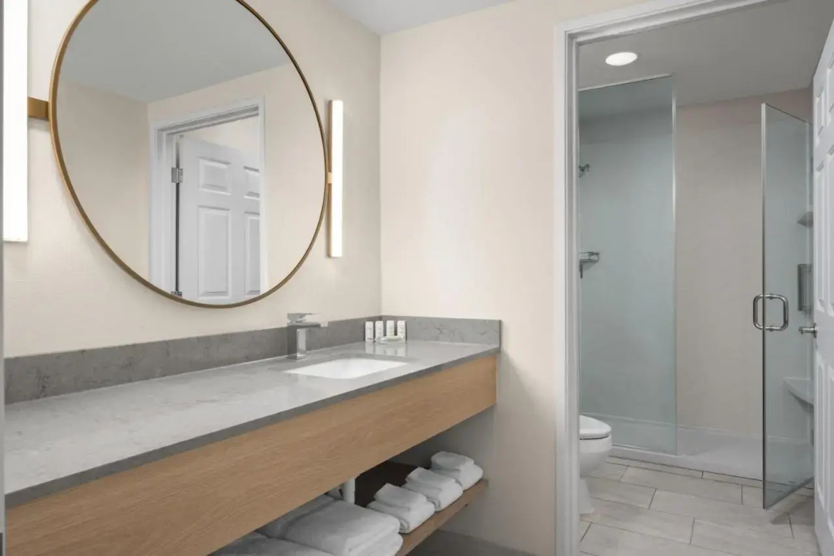 Отель Fairfield by Marriott Inn & Suites Helena North