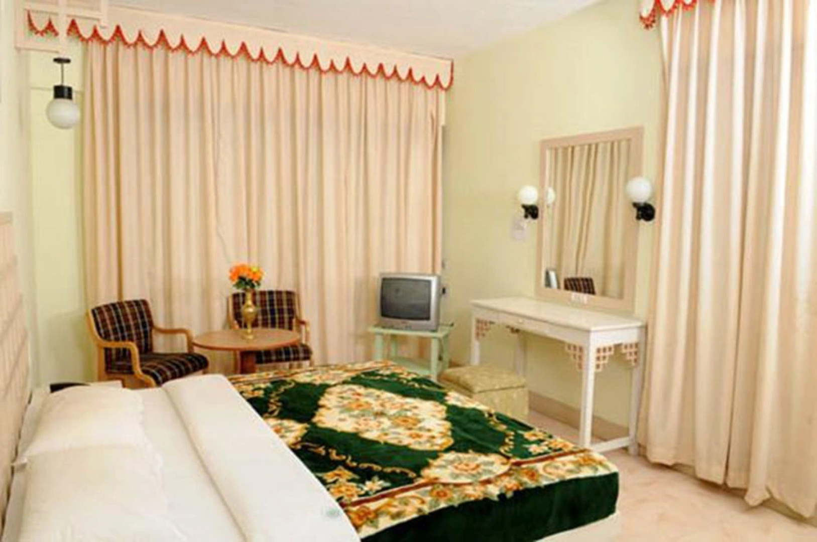 OYO Flagship 44245 Hotel Rainforest Thalayathimund