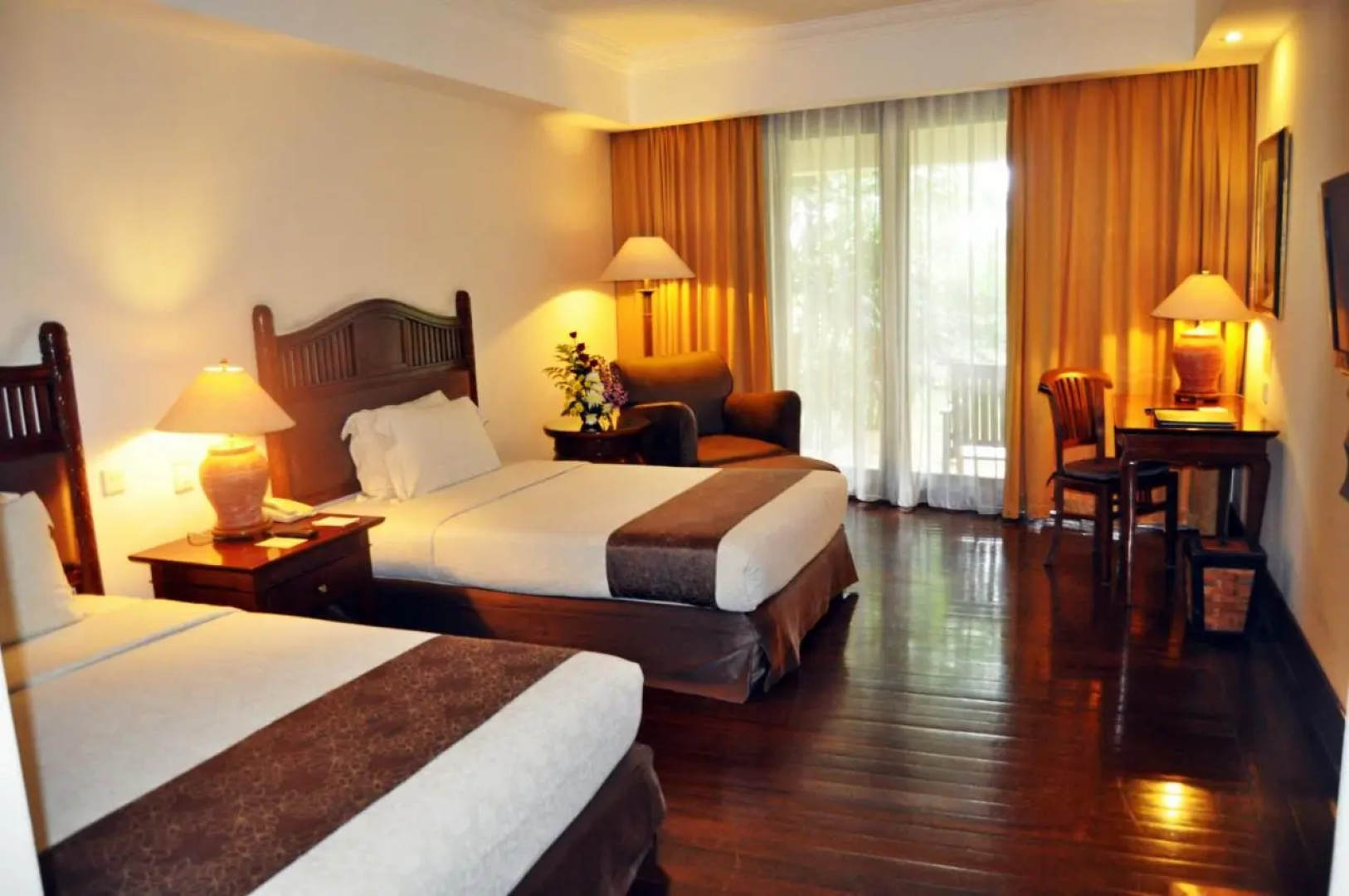 Lorin Solo Hotel