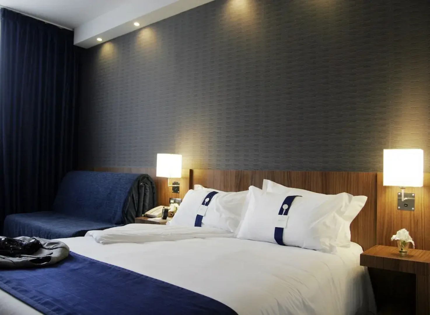 Отель Holiday Inn Express Bilbao, an IHG Hotel