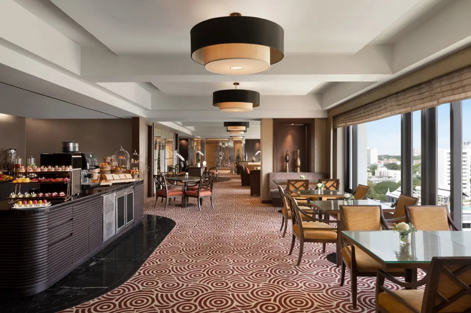 Hotel & Suites Shangri-La