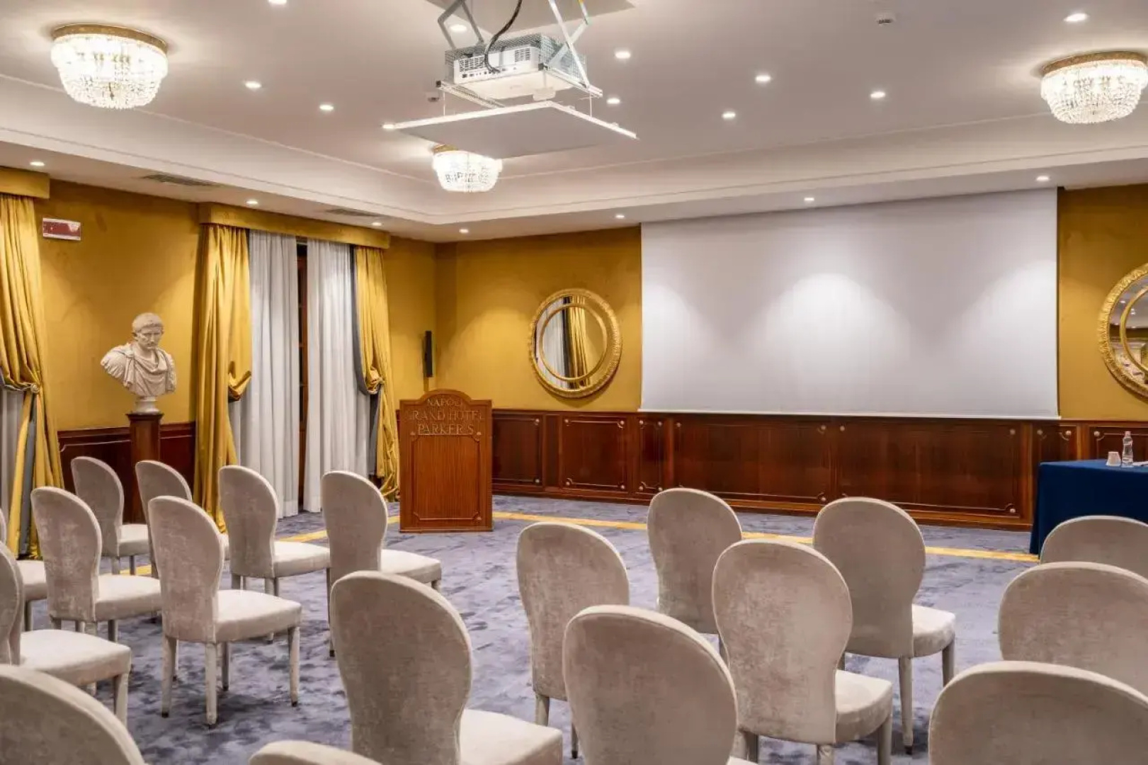 Grand Hotel Parkers