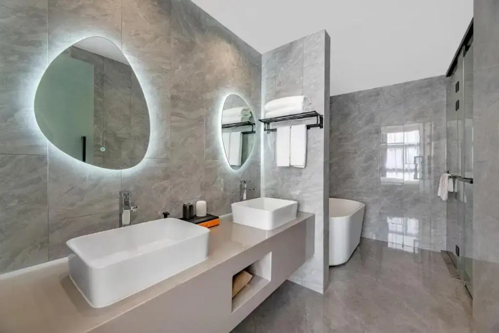 Отель New Century Mansion Cixi Guanhaiwei