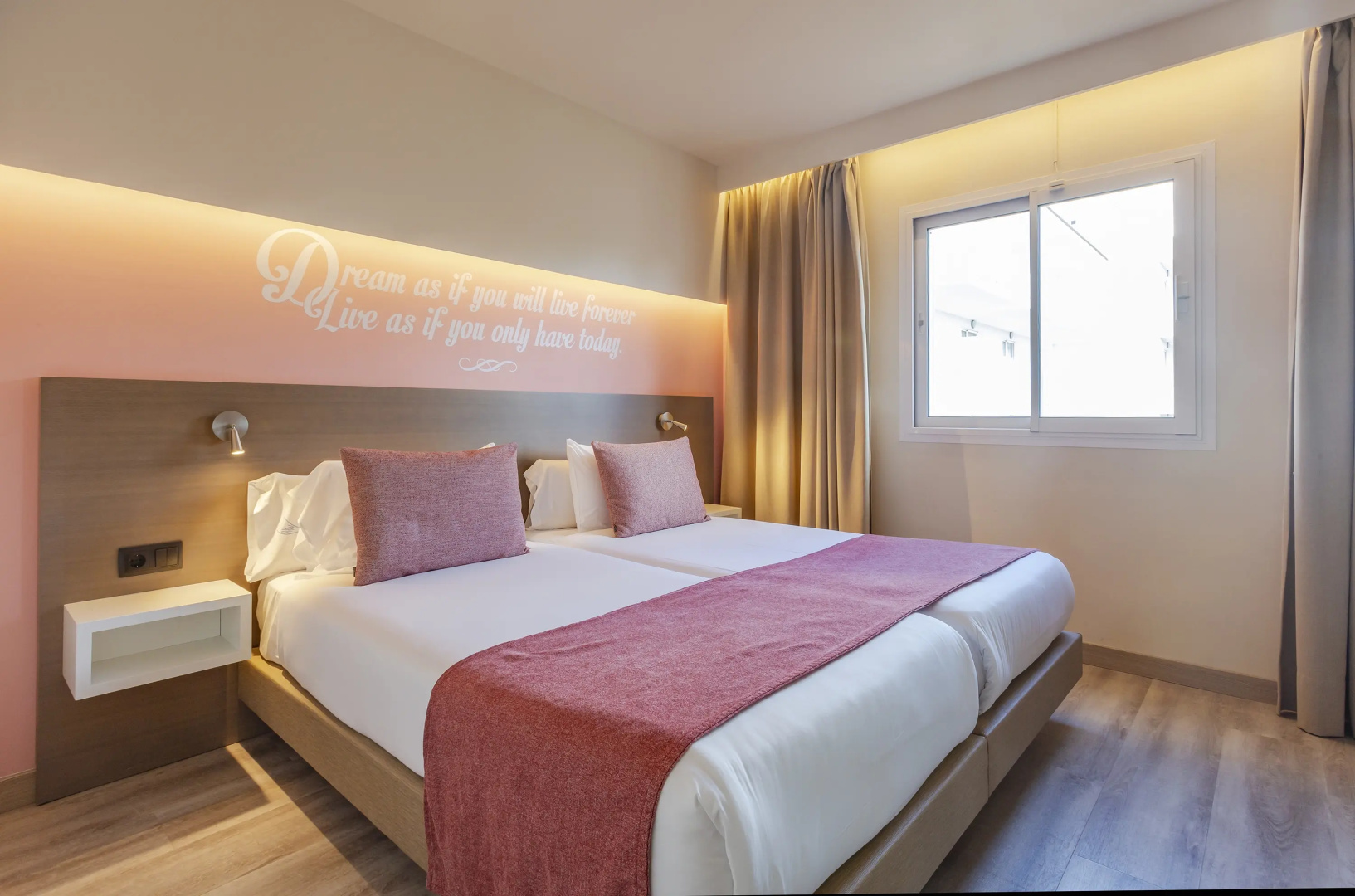 Marins Playa Suites