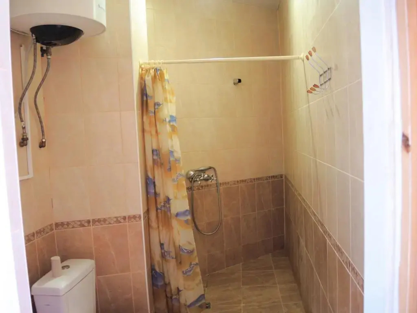 Kapitan Guest House