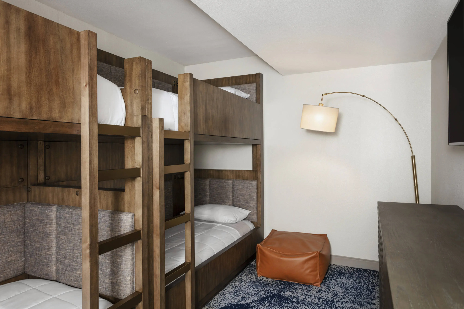 Delta Hotels by Marriott Virginia Beach Waterfront Suites