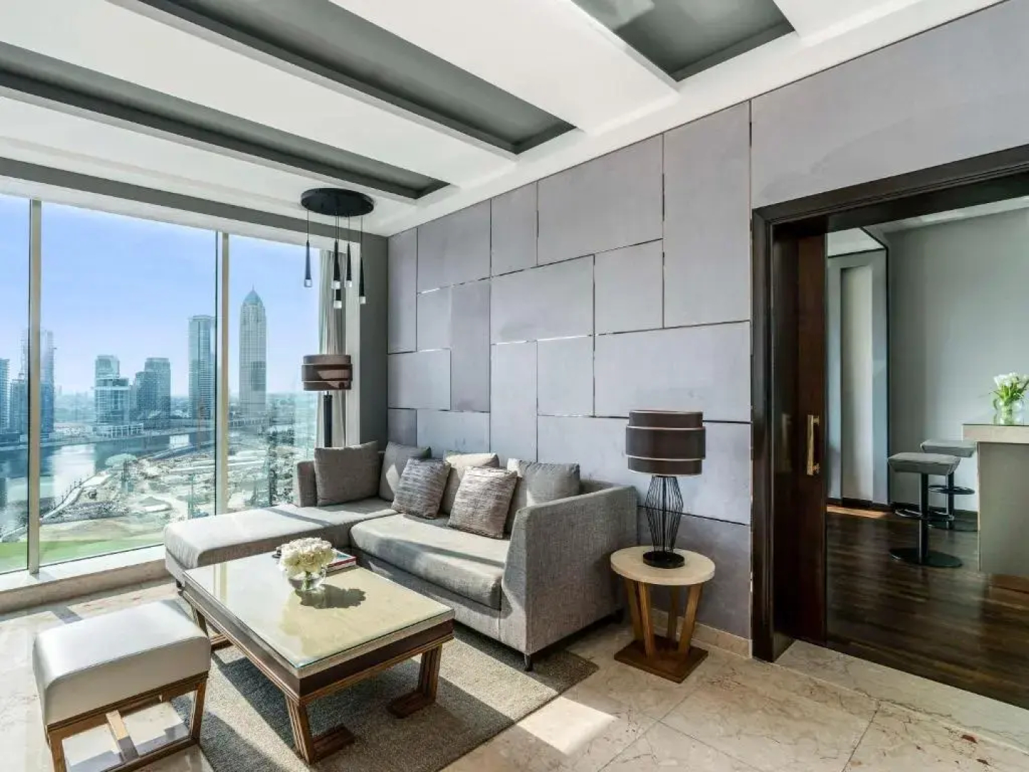 Отель Pullman Dubai Downtown