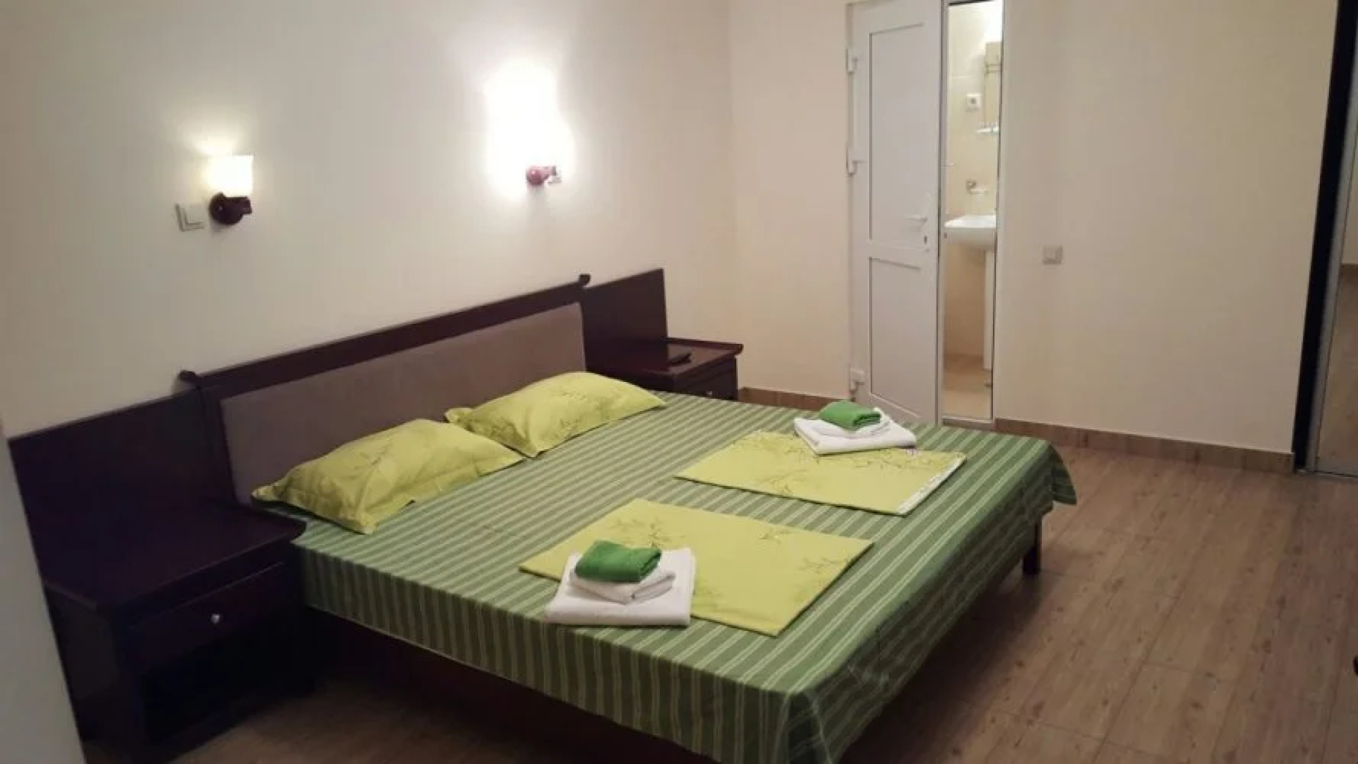 Beniya Guest House