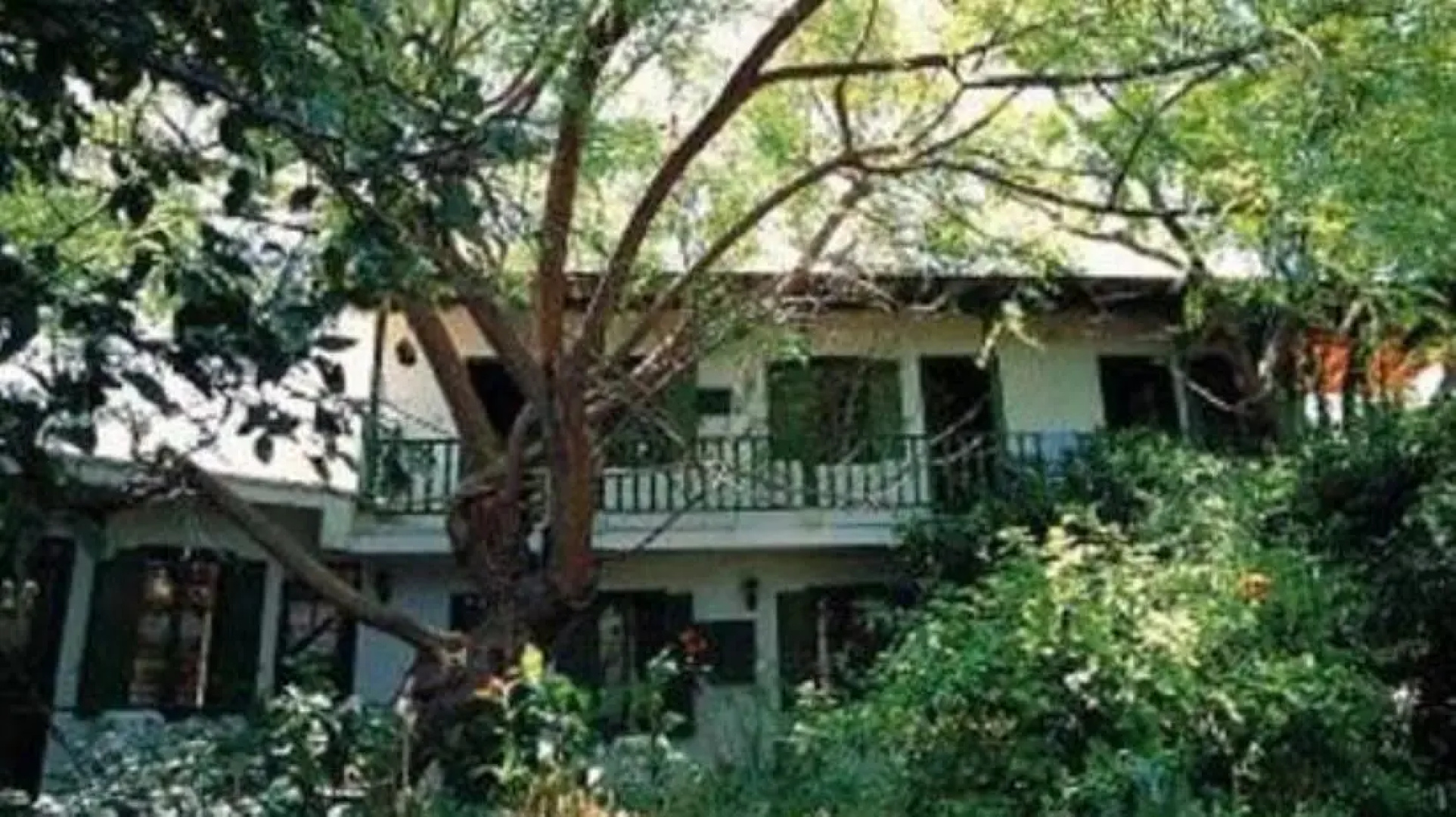 Antonys Garden House