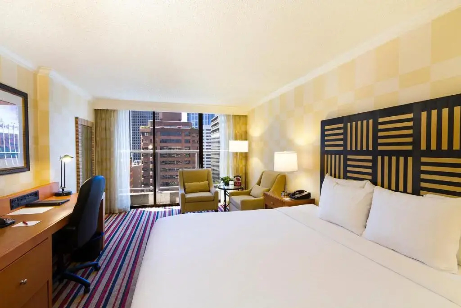 Pinnacle Hotel Harbourfront