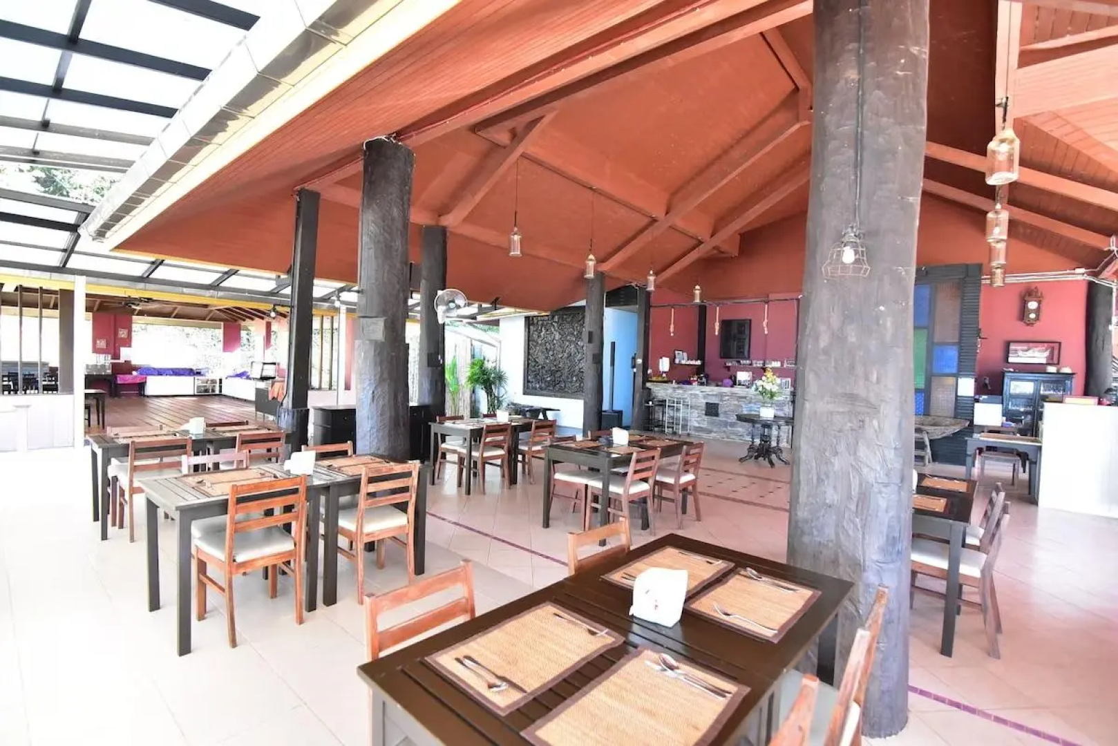 Отель Koh Ngai Thanya Beach Resort
