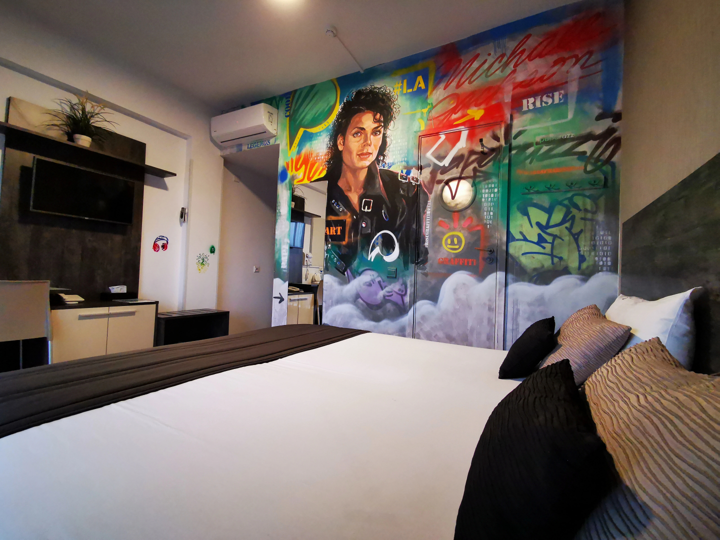 Rise Urban Art Hotel