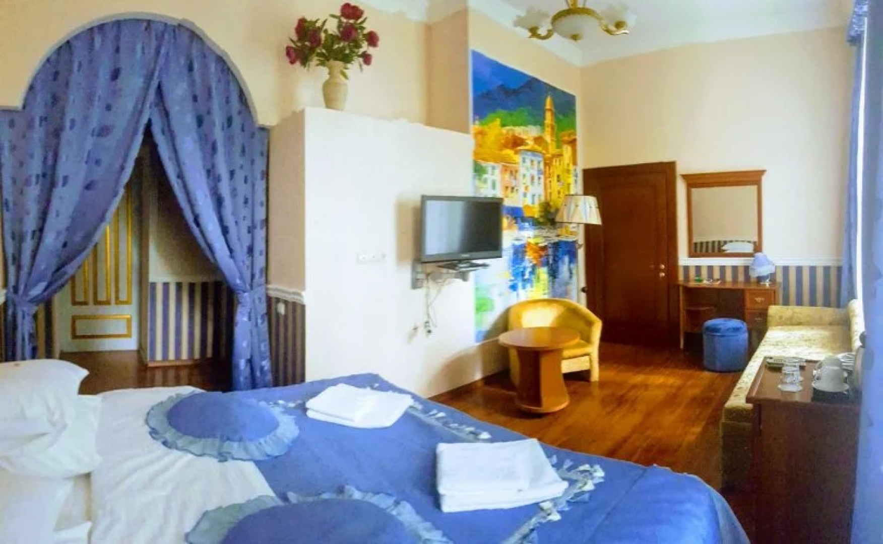 Park Royal Bely Lebed Mini-Hotel