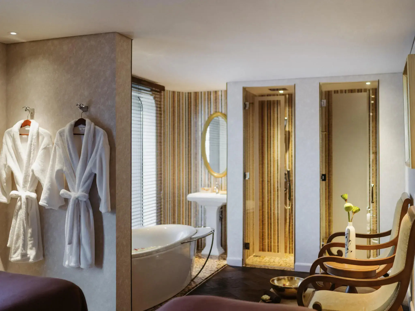 Hôtel des Arts Saigon - MGallery Collection