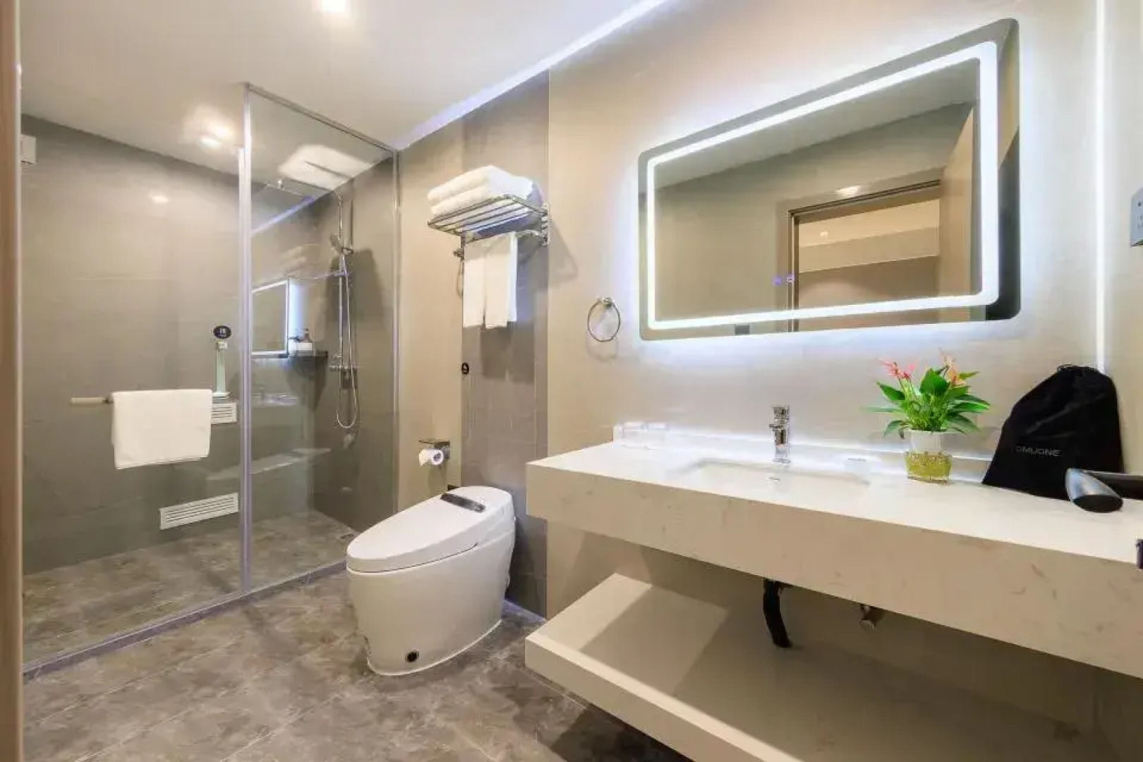 Capital Airport International Hotel