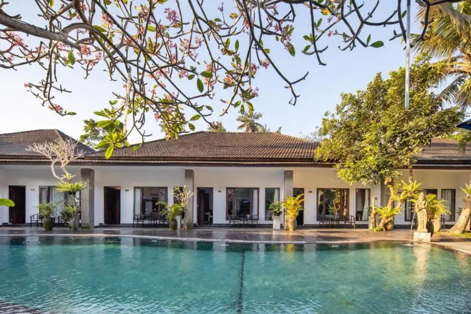 Ubud Raya Boutique Hotel
