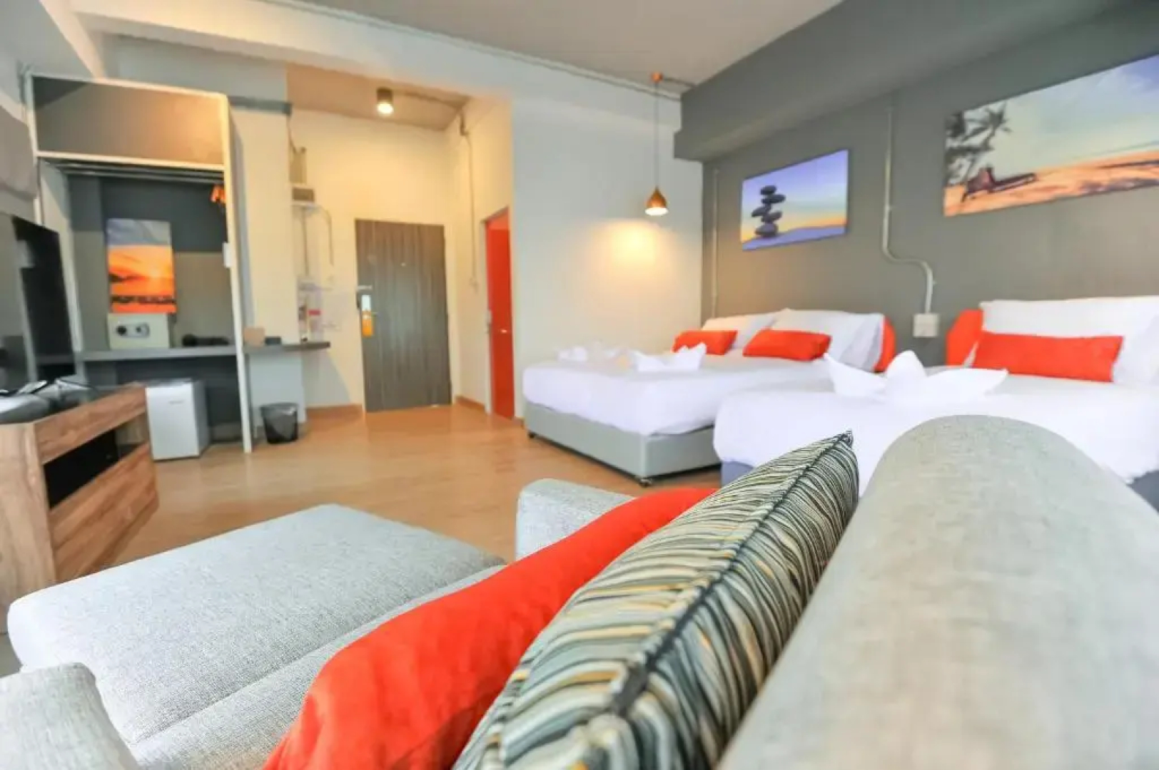 7 Days Premium Hotel Pattaya