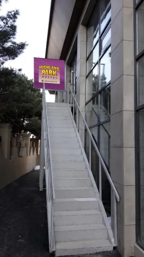 Highland Park Hostel