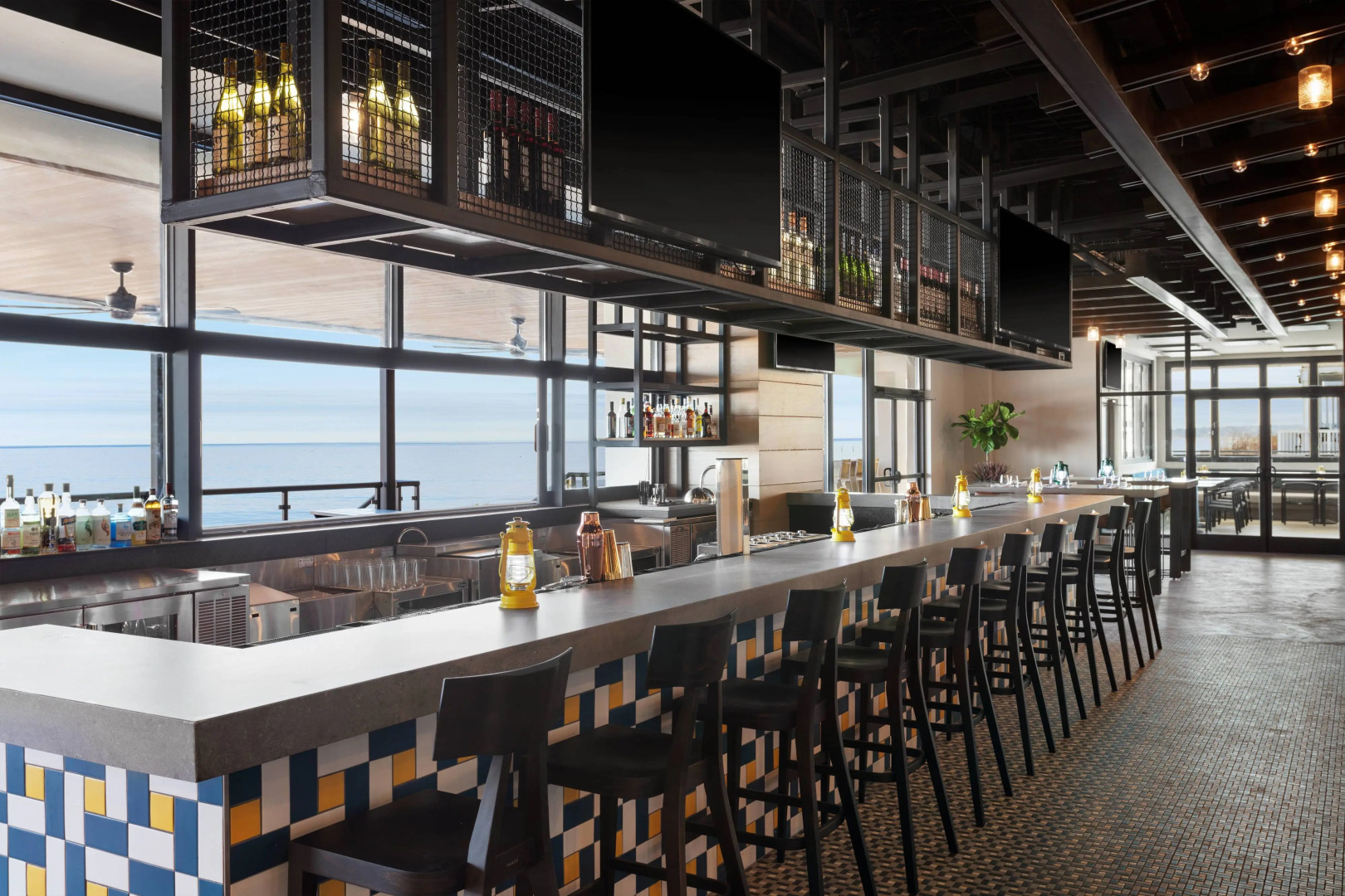 Delta Hotels by Marriott Virginia Beach Waterfront Suites