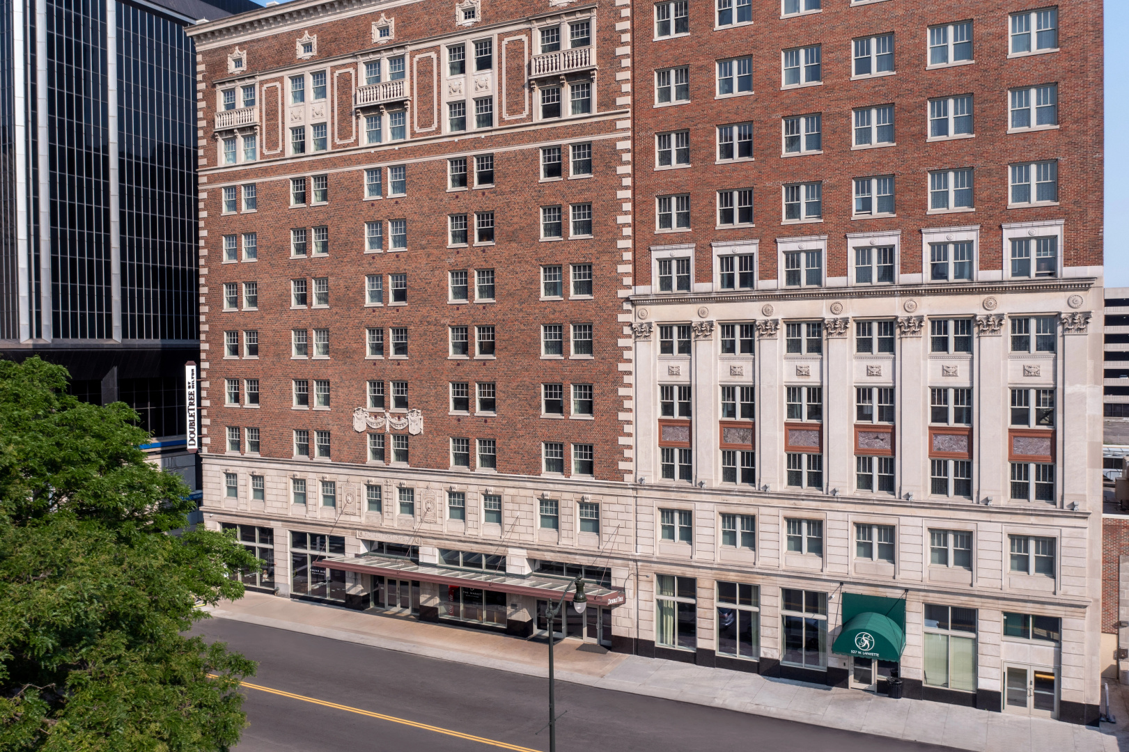 DoubleTree Suites by Hilton Hotel Detroit Downtown - Fort Shelby