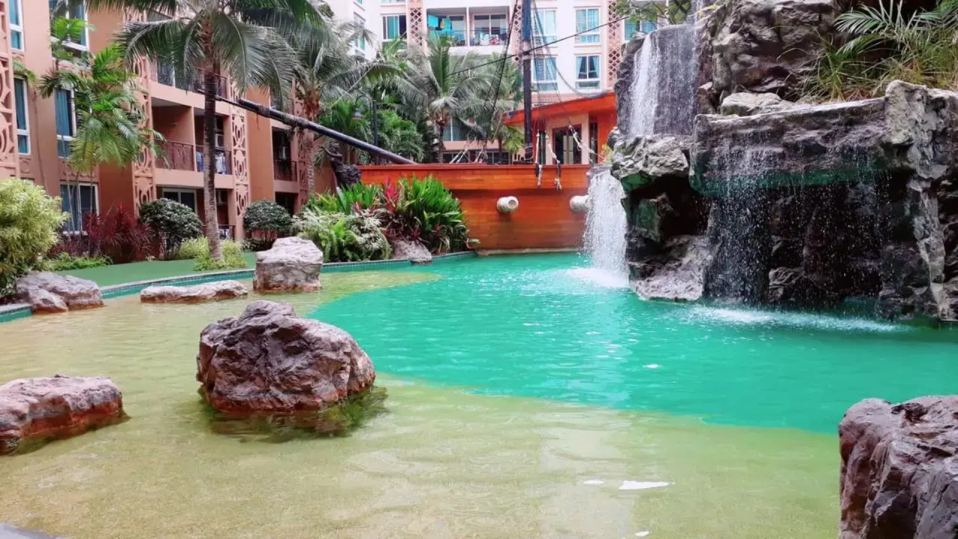 Atlantis Condo by Sompong