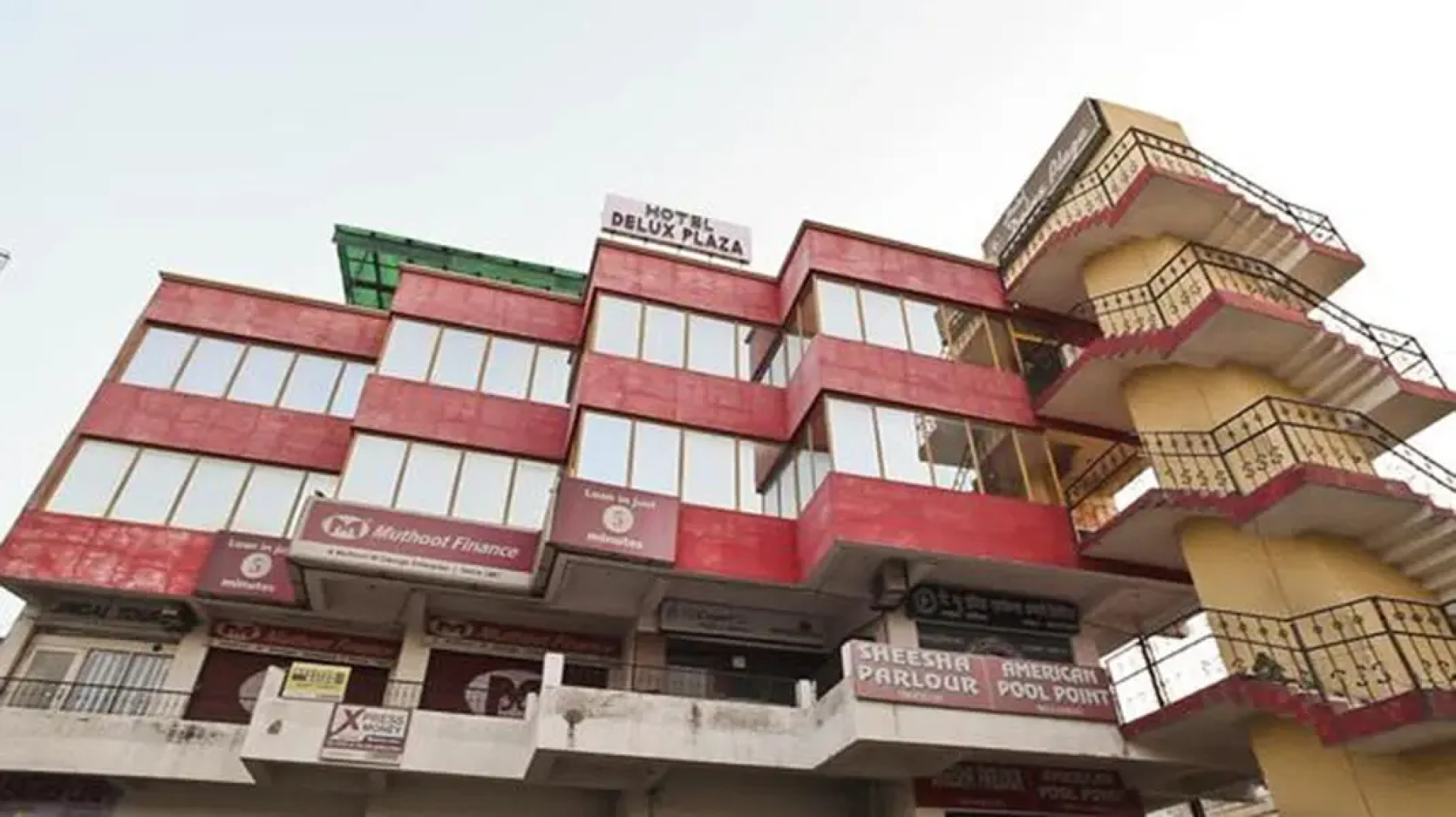 Hotel Delux Inn