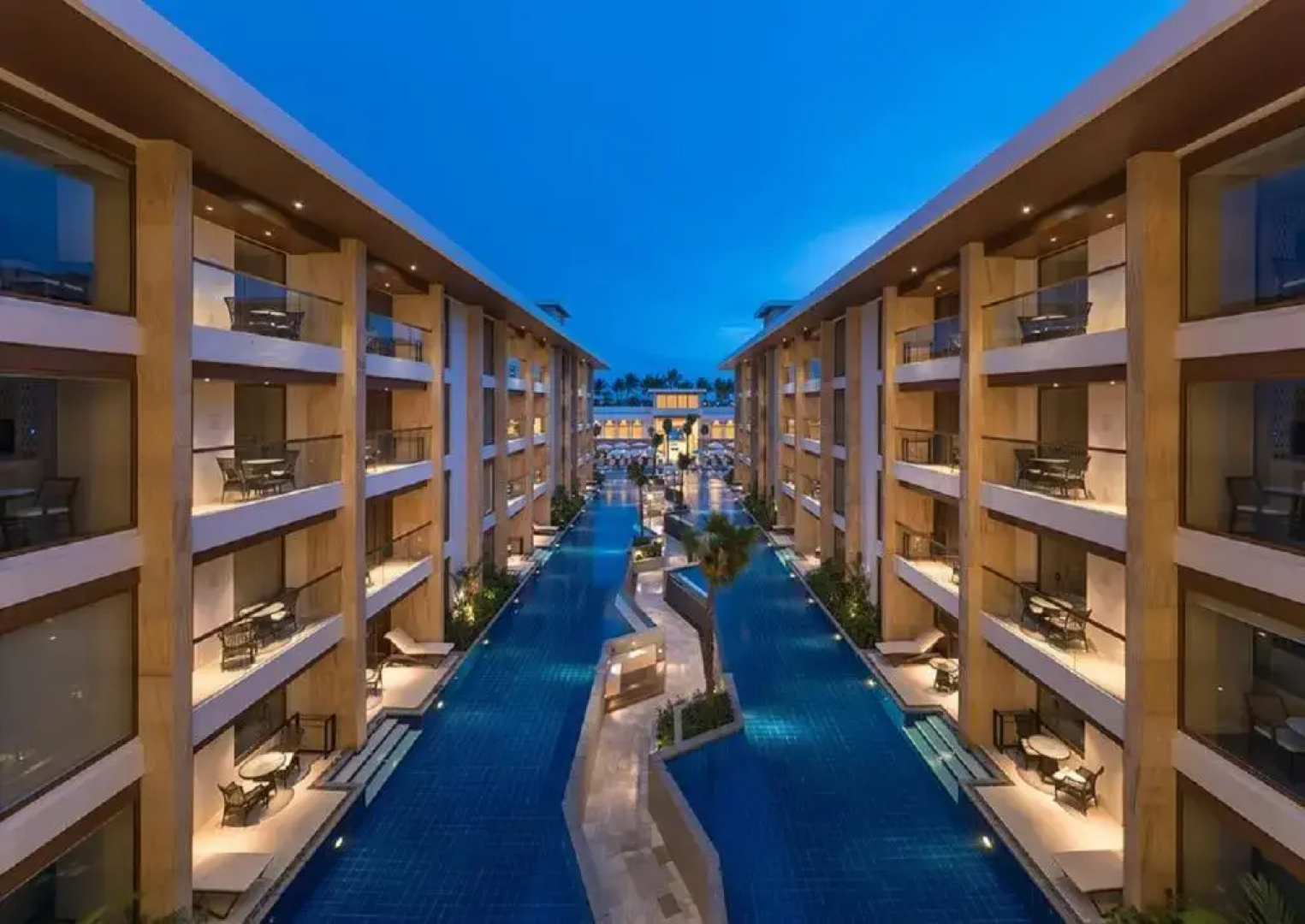 Henann Crystal Sands Resort