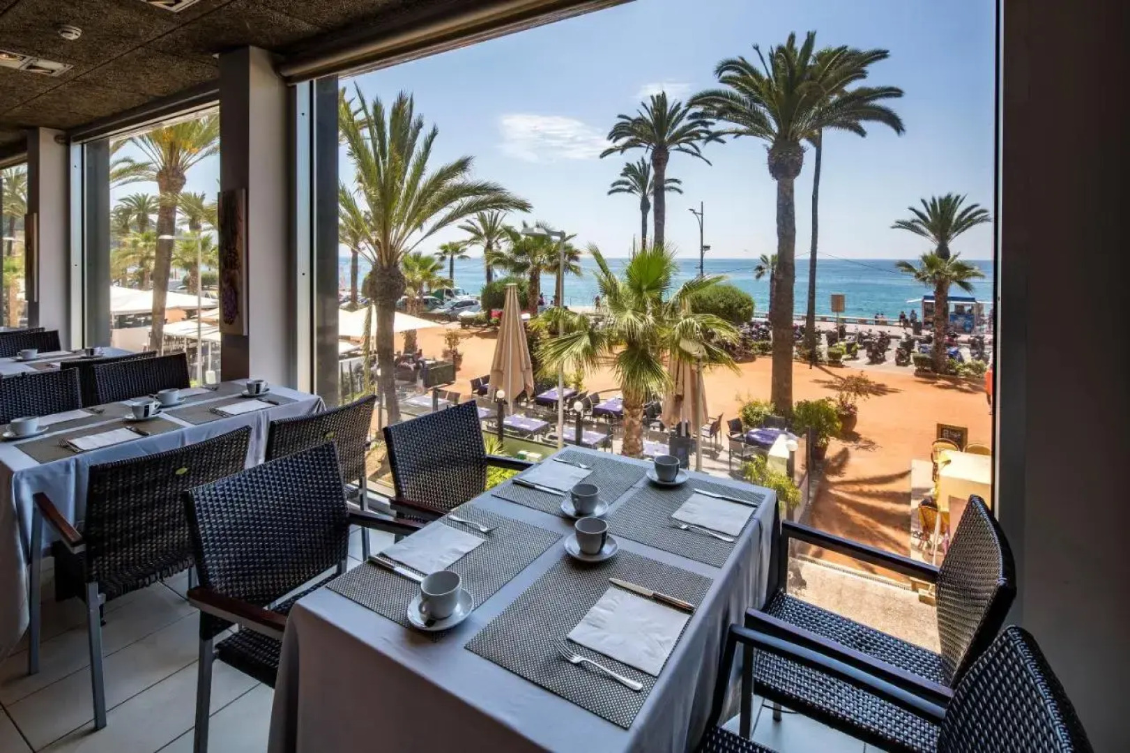 Отель URH Excelsior