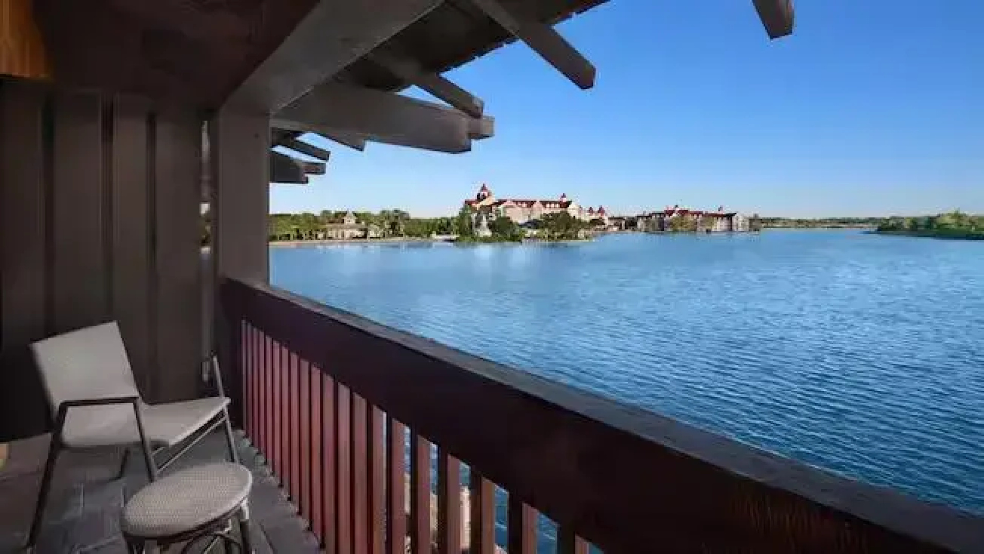 Курорт Disney's Polynesian Village