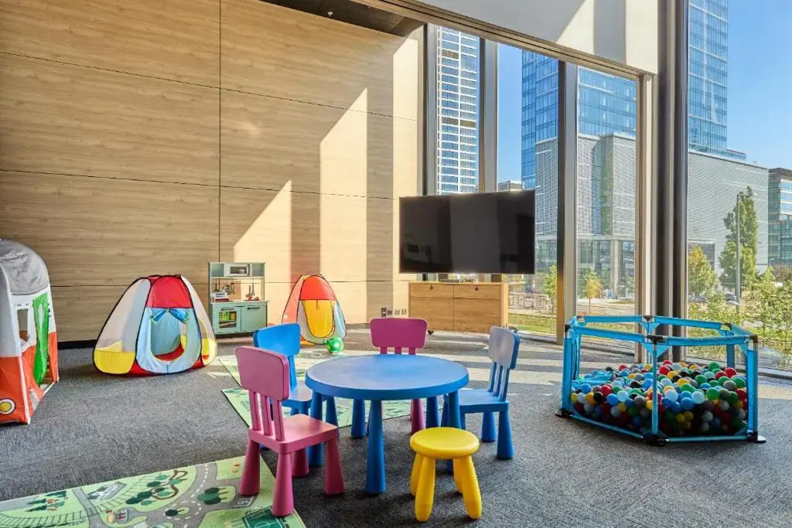 Holiday Inn Express Warsaw - The HUB by IHG