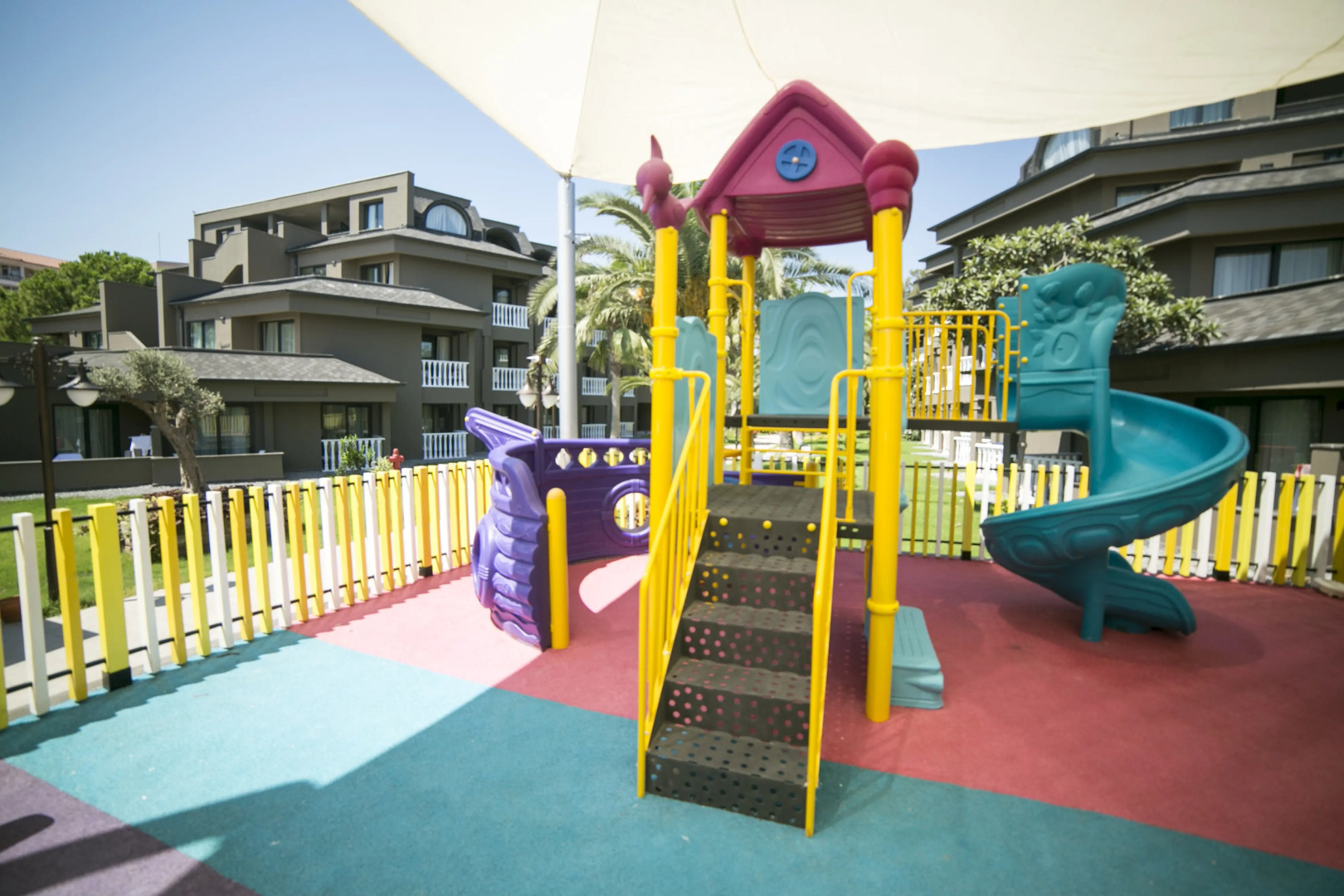 Отель Sailor's Beach Club