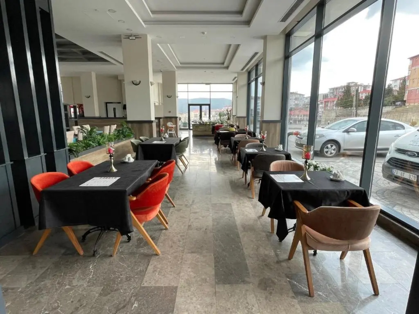 Kanyonvadi Hotel