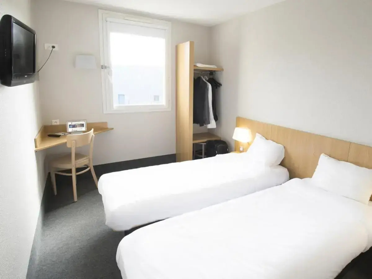 B&B HOTEL Auxerre Monéteau