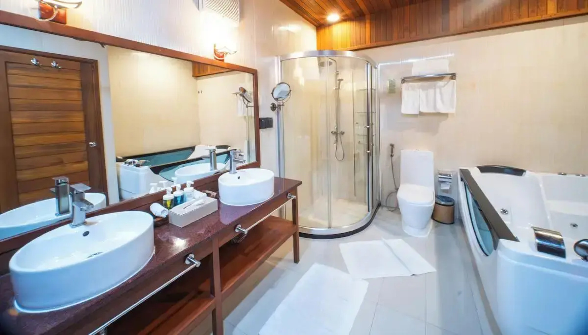 Araamu Hotels Maldives