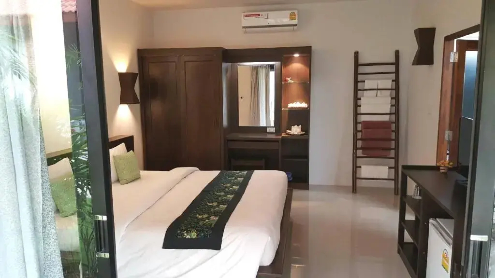 Отель Tropicana Lanta Resort