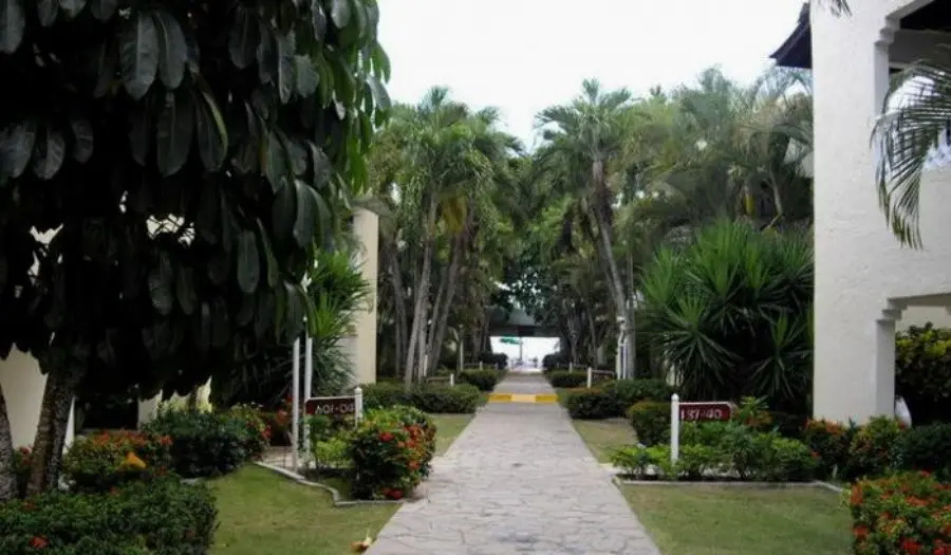 Coopmarena Beach Resort