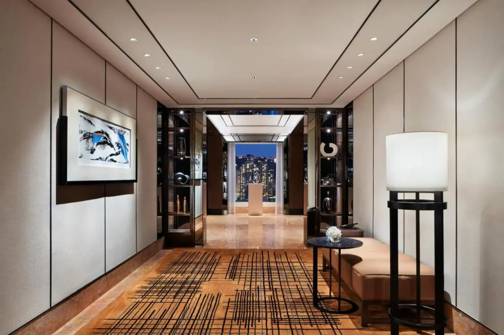 Four Seasons Hotel Hong Kong