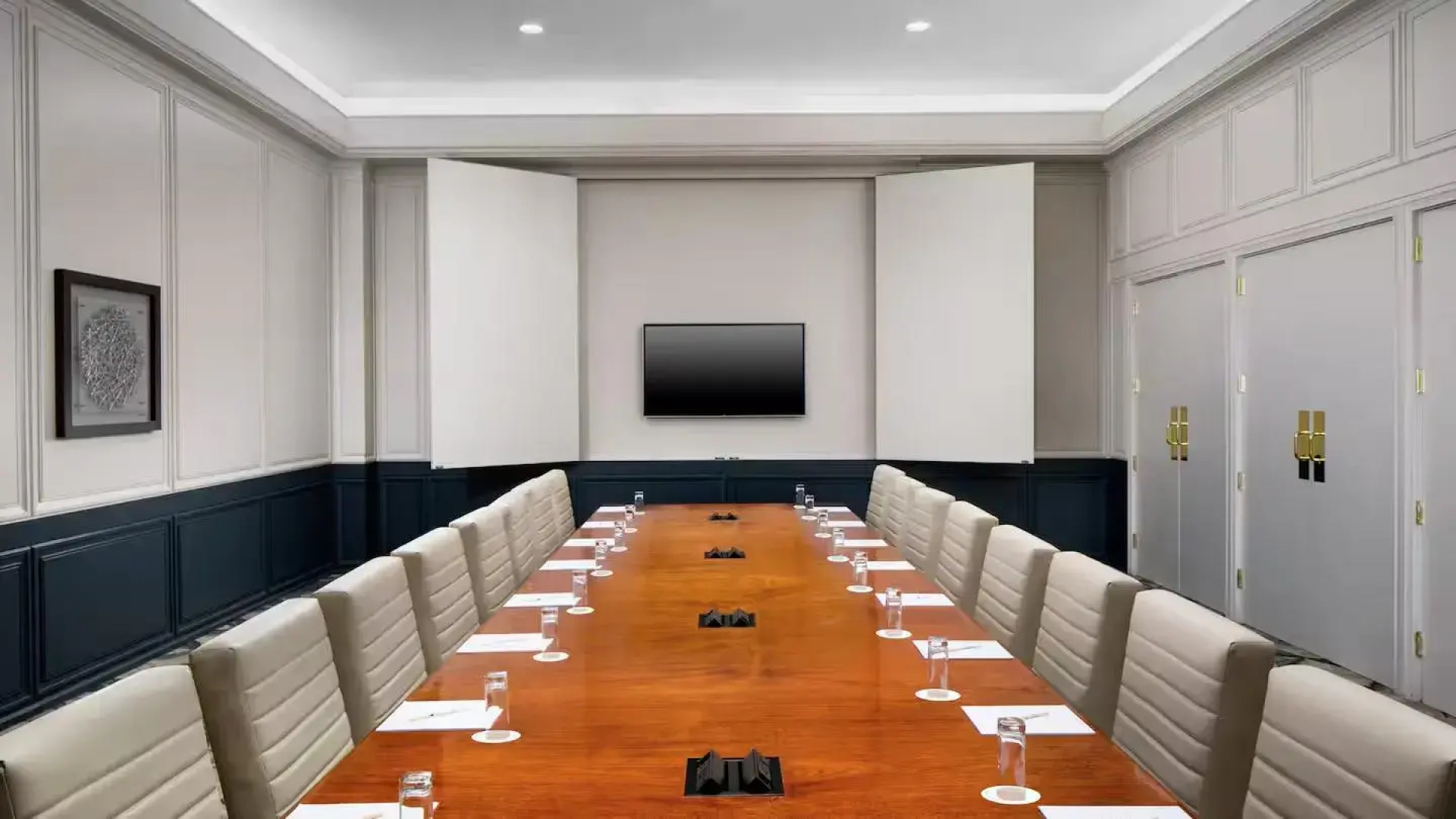 DoubleTree by Hilton Nashua