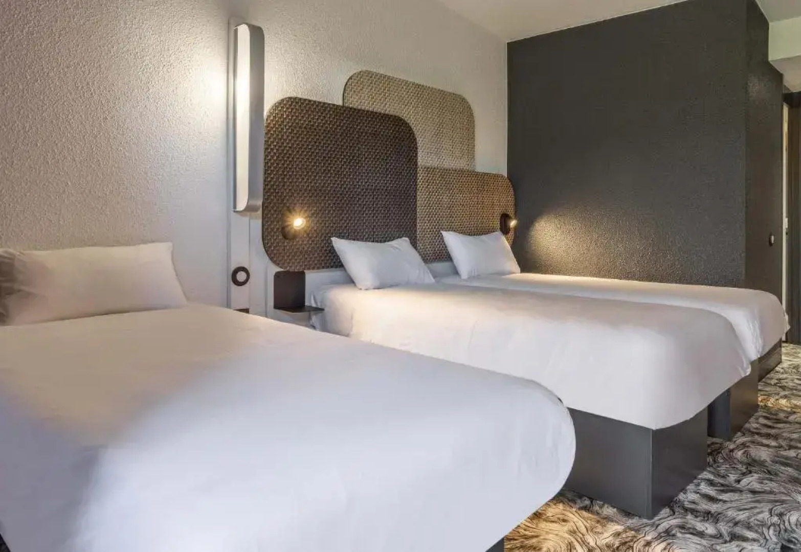 B&B HOTEL Valenciennes Sud