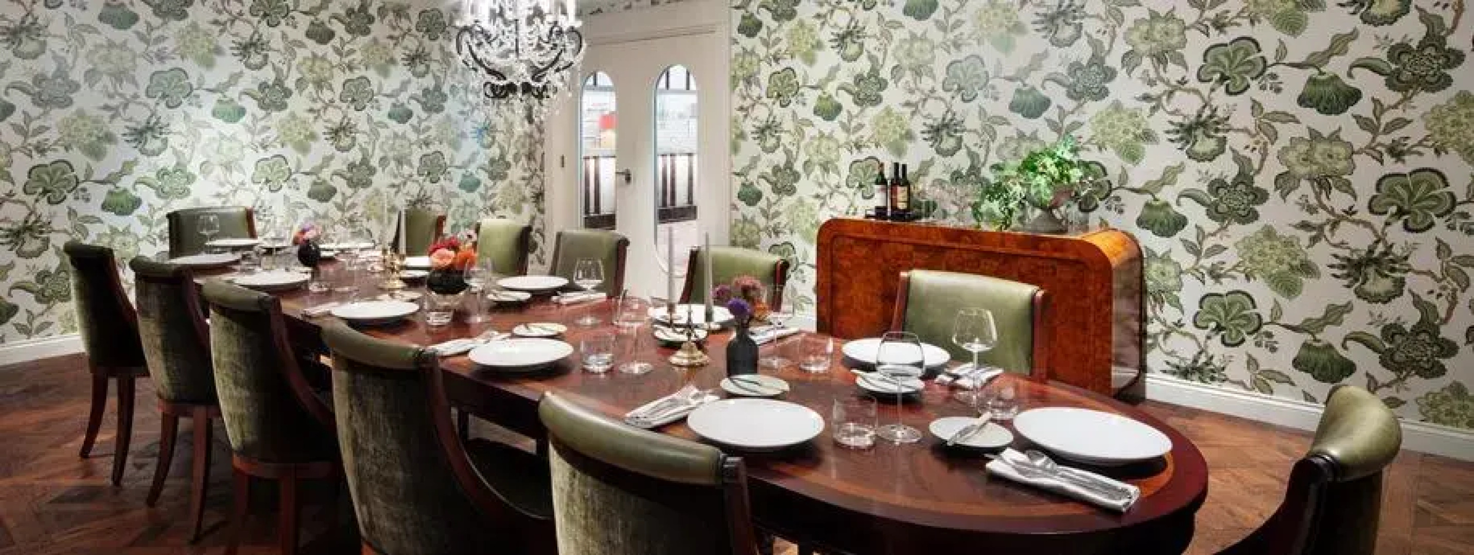 Отель Graduate by Hilton Cambridge