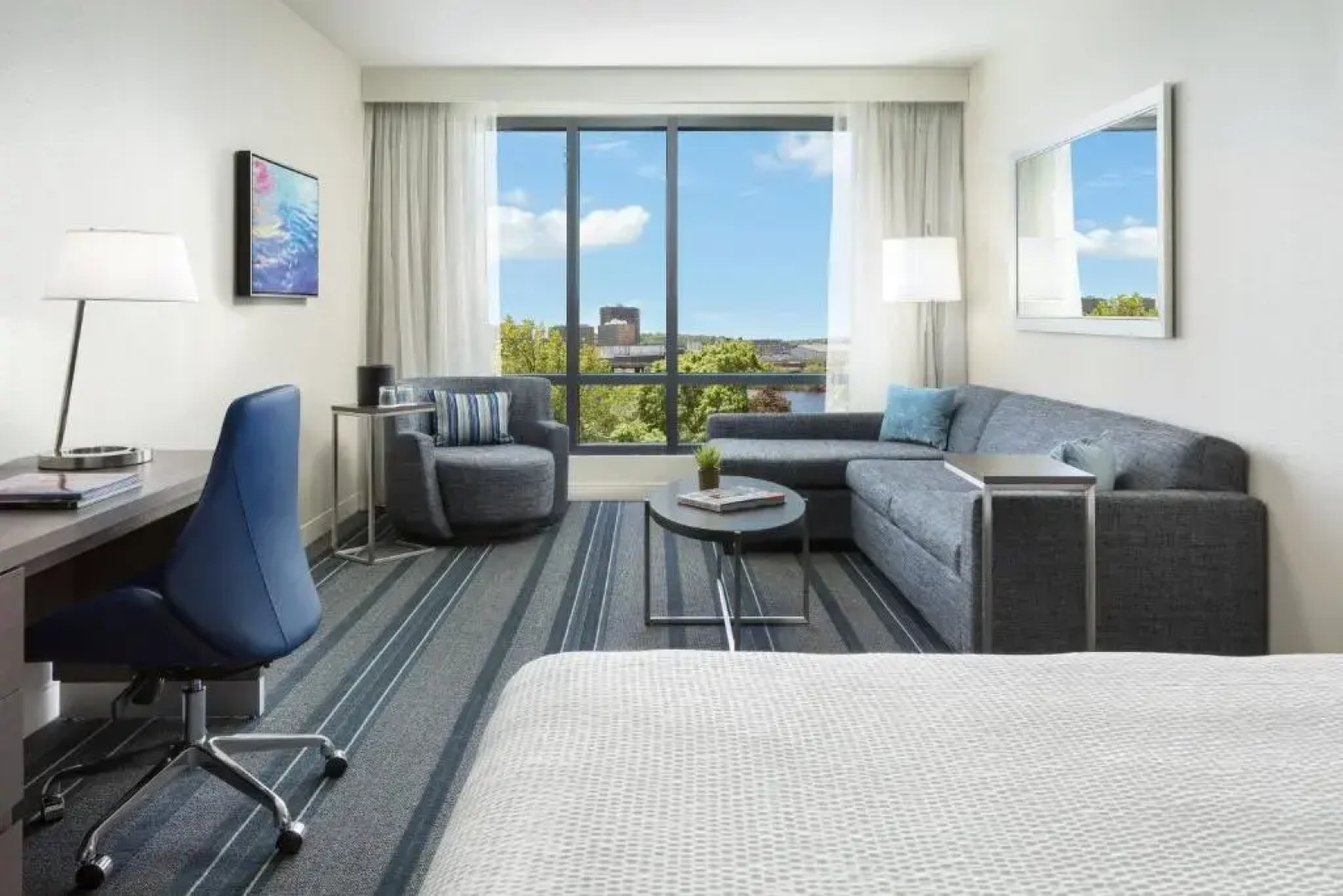 Courtyard by Marriott Boston-Cambridge