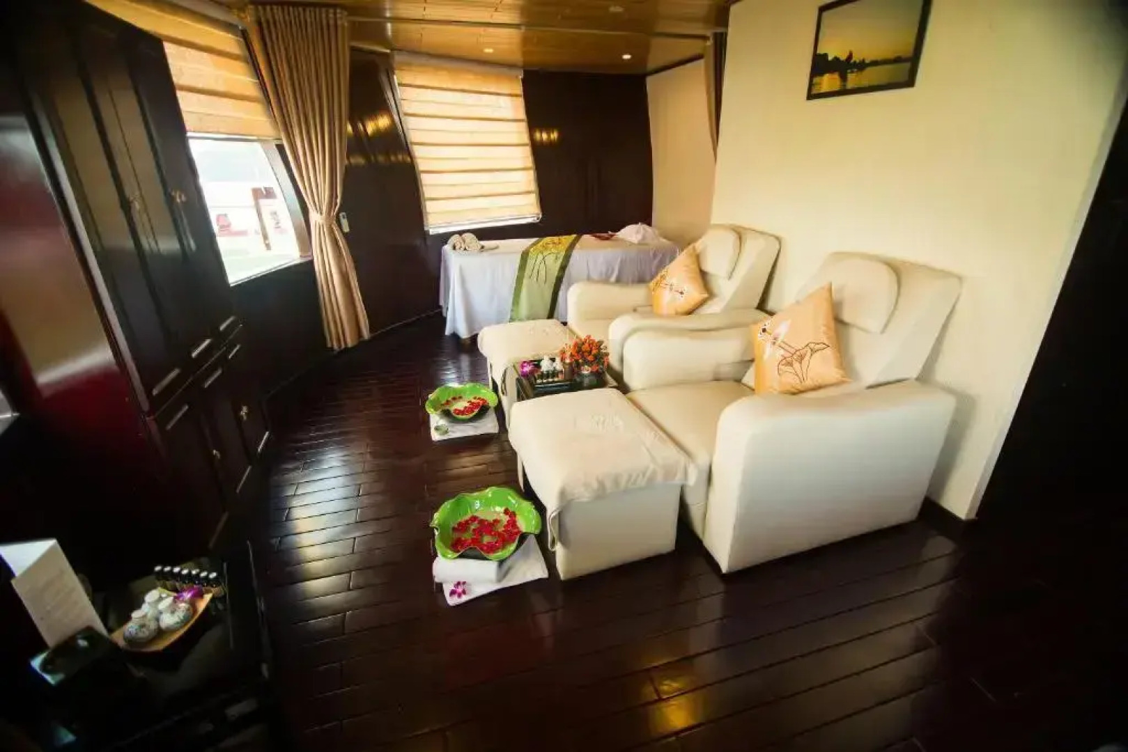 Dragon Legend Cruise