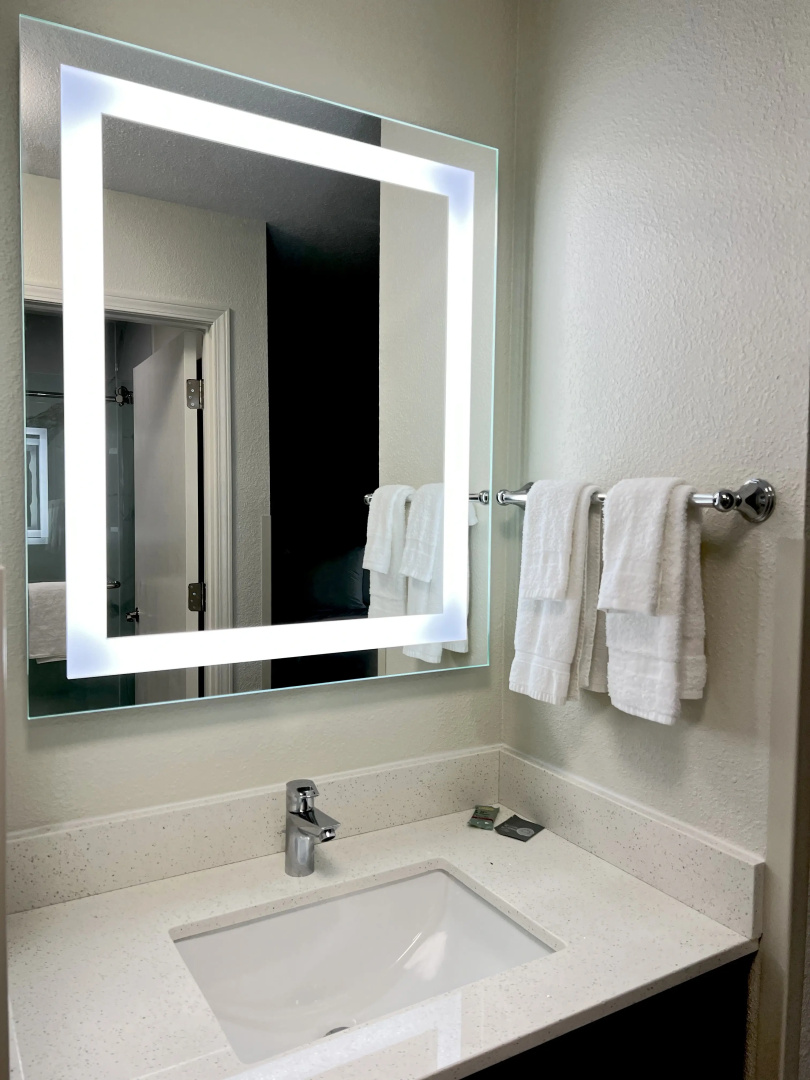 Sleep Inn & Suites Wisconsin Dells - Lake Delton