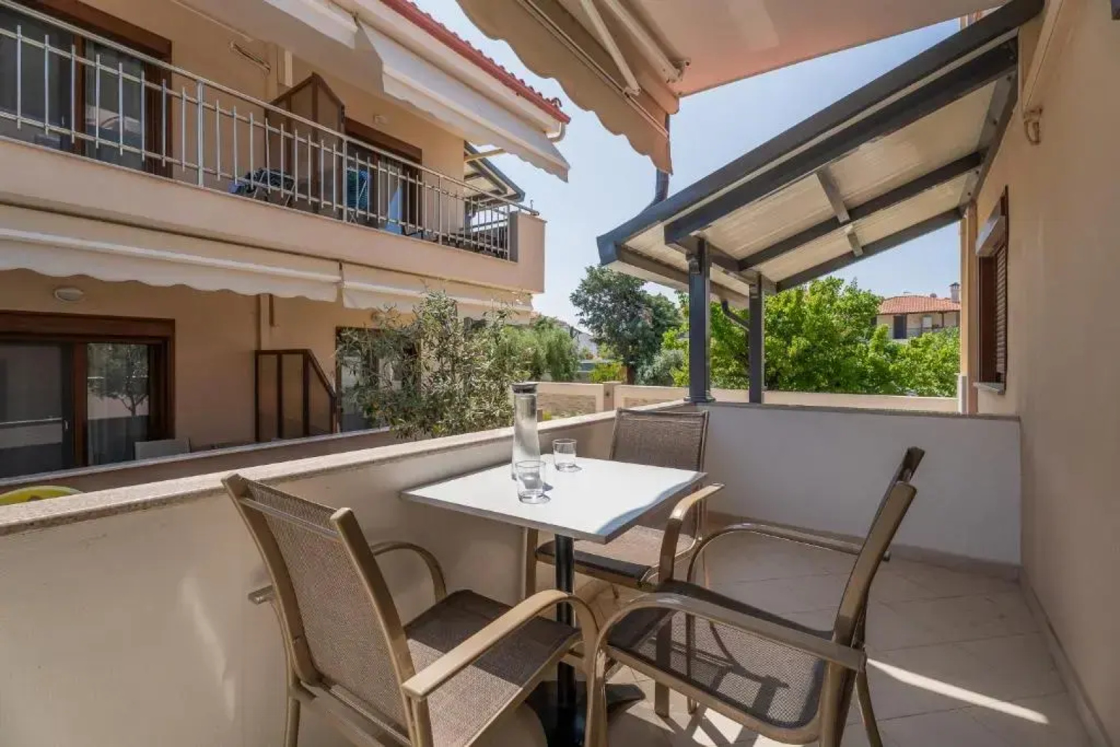 Meliton Inn Hotel & Suites