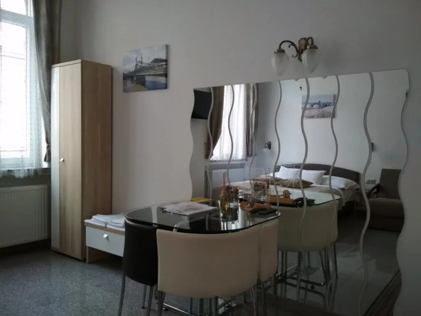 Happy Holiday Lux Apartments