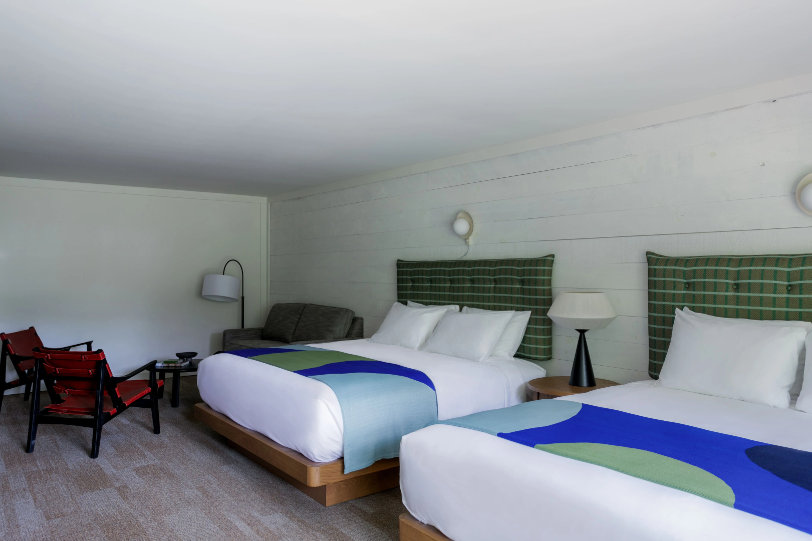 Отель Outbound Stowe