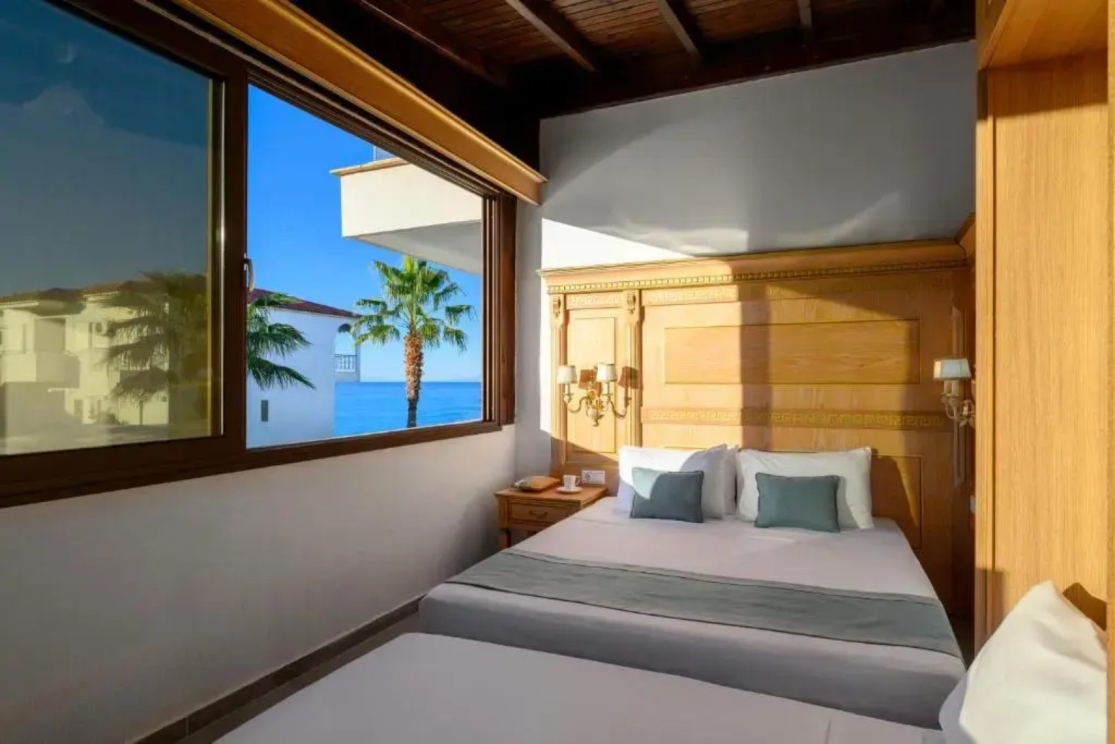 Evlogia Hotel Seafront & Annex by Greek Pride